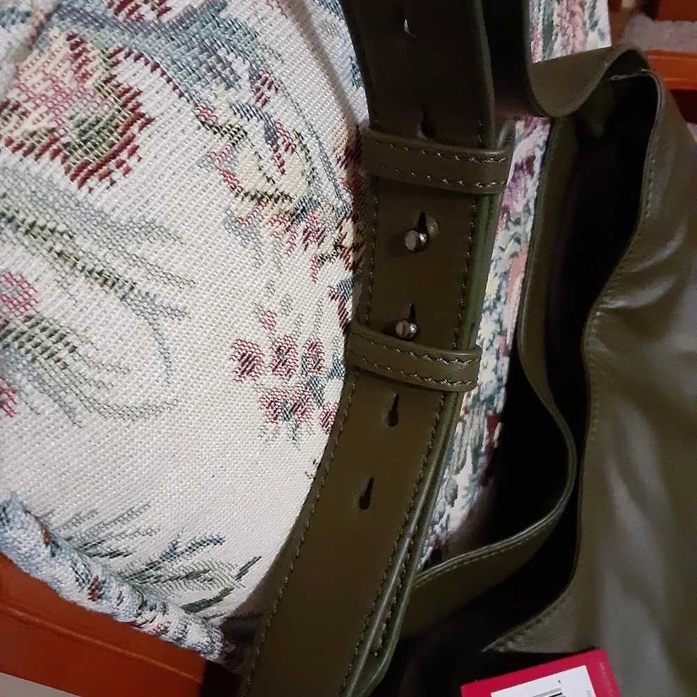 Vince Camuto Grady Hobo Style Nappa Lamb Leather Bag & Dust Bag
